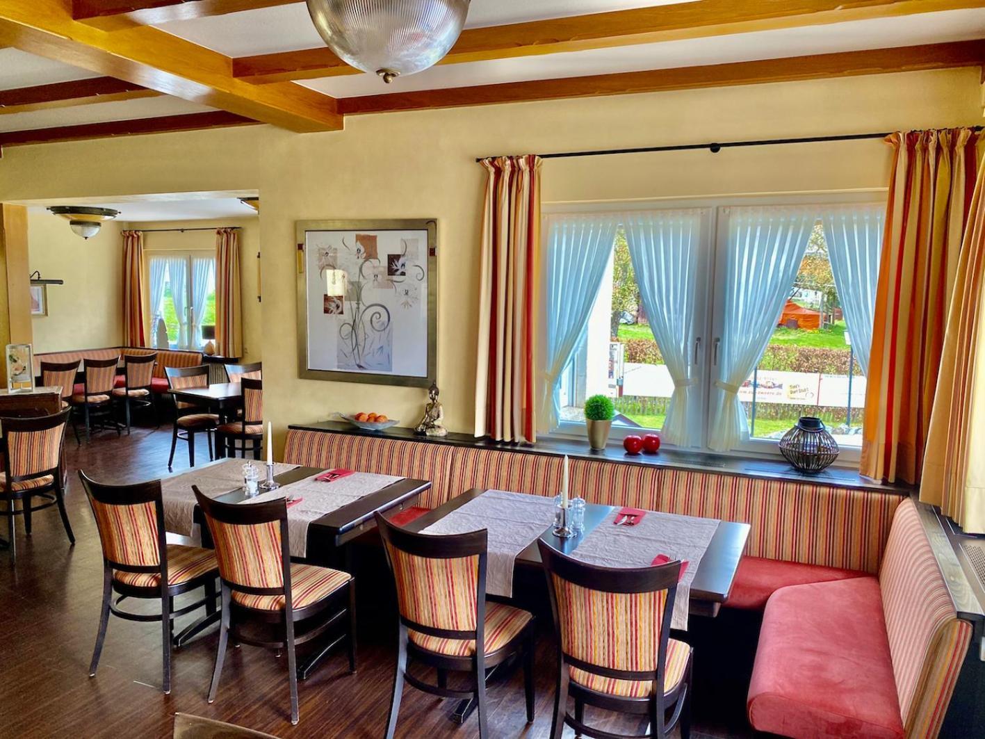 Gasthof-Ferienwohnung Zur Zweere วิลลิงเงิน ภายนอก รูปภาพ