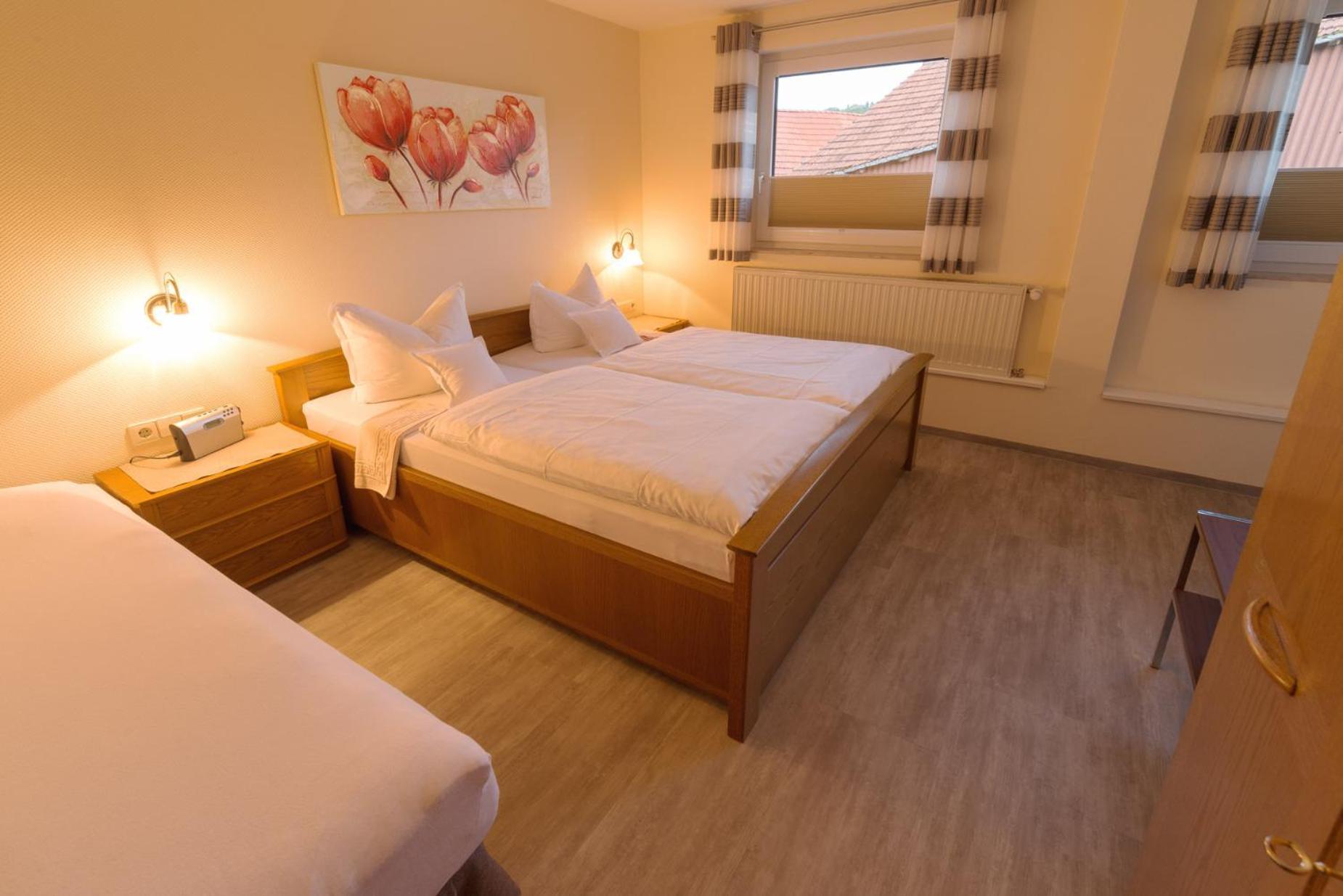 Gasthof-Ferienwohnung Zur Zweere วิลลิงเงิน ภายนอก รูปภาพ