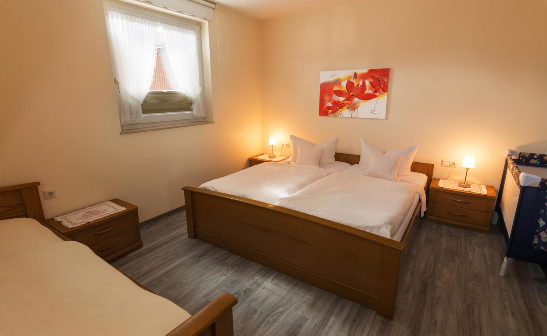 Gasthof-Ferienwohnung Zur Zweere วิลลิงเงิน ภายนอก รูปภาพ